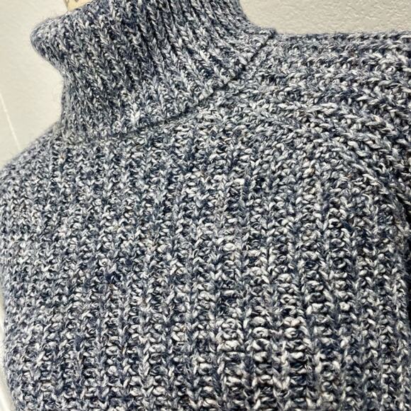 Abercrombie & Fitch Gray Marled Knit Chunky Turtleneck Sweater Size Medium - Picture 9 of 11